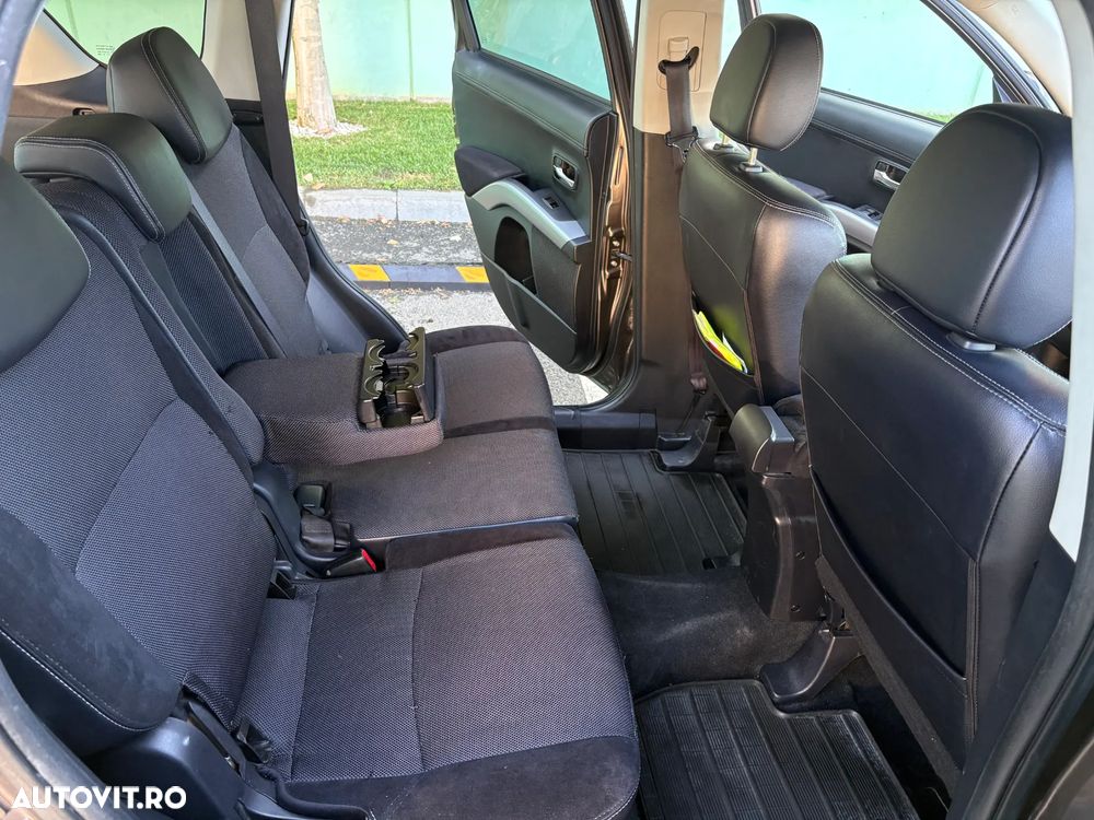 Mitsubishi Outlander 2.2 DI-D 4WD Intense - 8