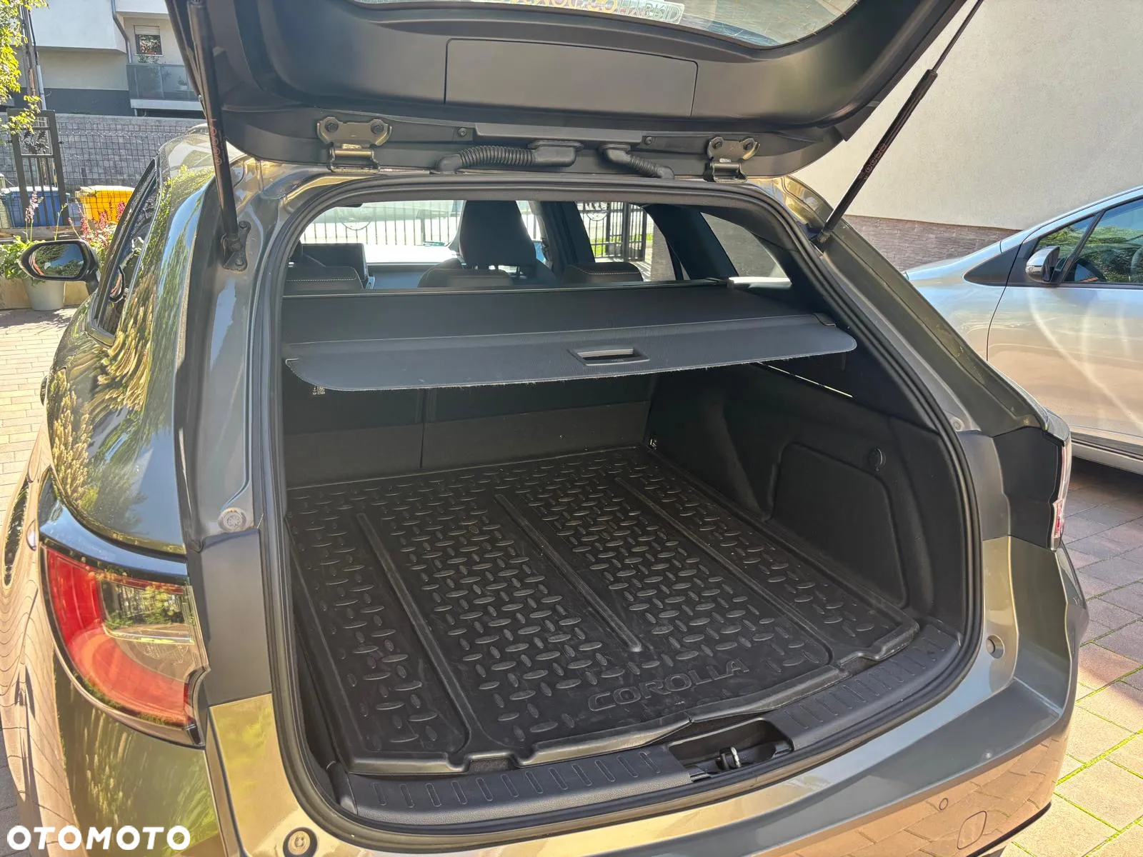 Toyota Corolla 2.0 Hybrid Comfort - 11
