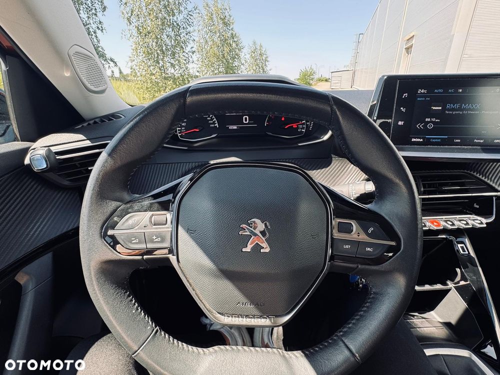 Peugeot 2008 1.2 PureTech Active S&S - 19