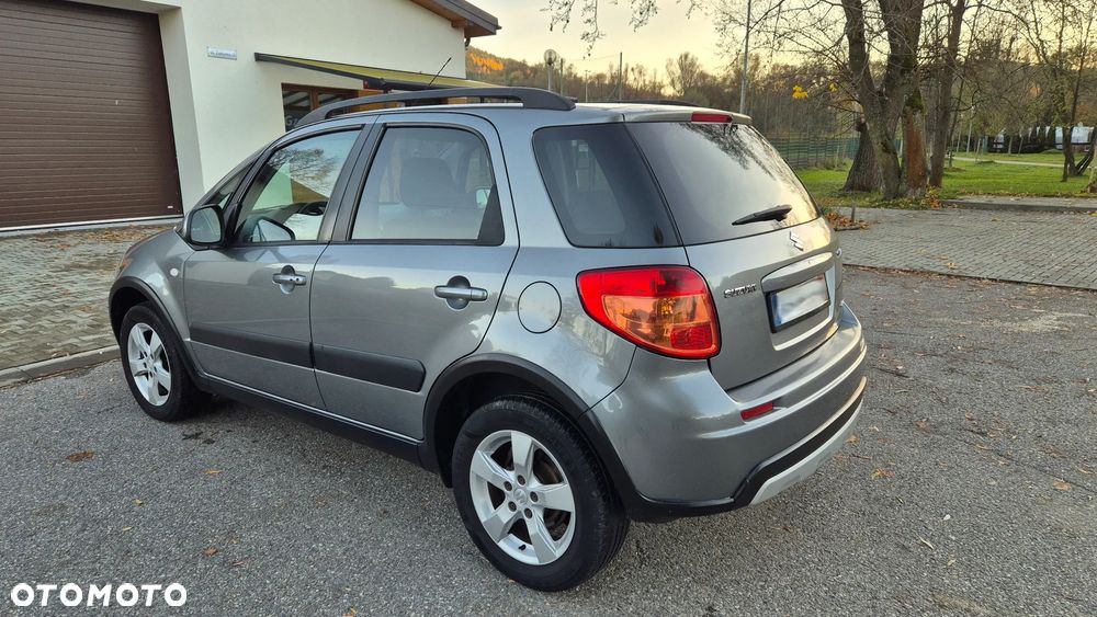 Suzuki SX4 1.6 VVT 4x4 Style - 4