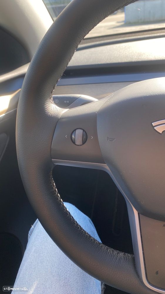 Tesla Model Y Long Range Tração Integral - 29