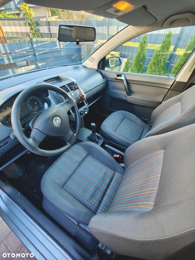 Volkswagen Polo 1.4 16V Comfortline - 3
