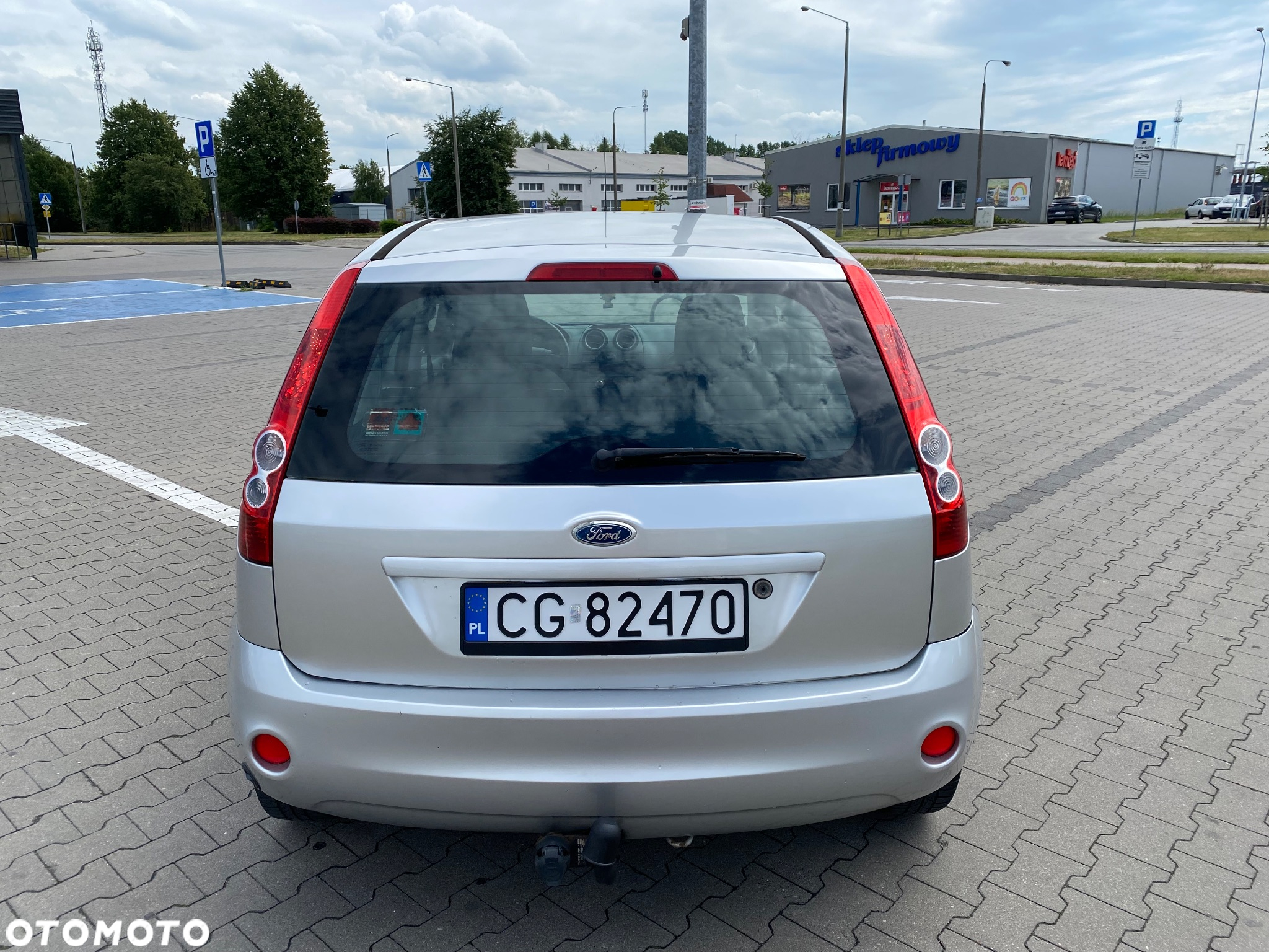 Ford Fiesta 1.3 Ghia - 9