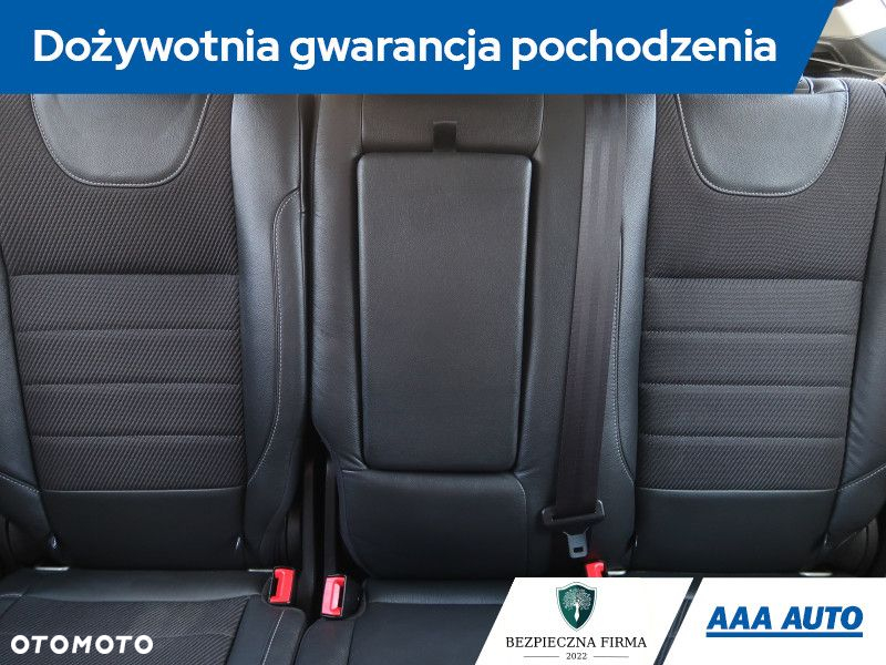 Ford Kuga - 11
