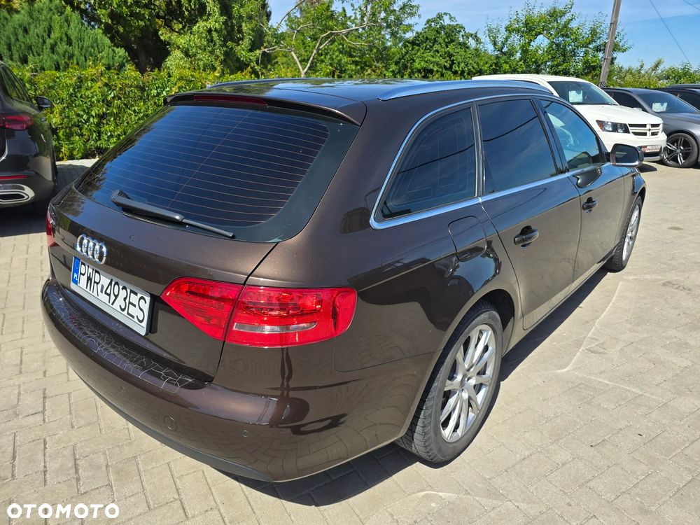 Audi A4 Avant - 5