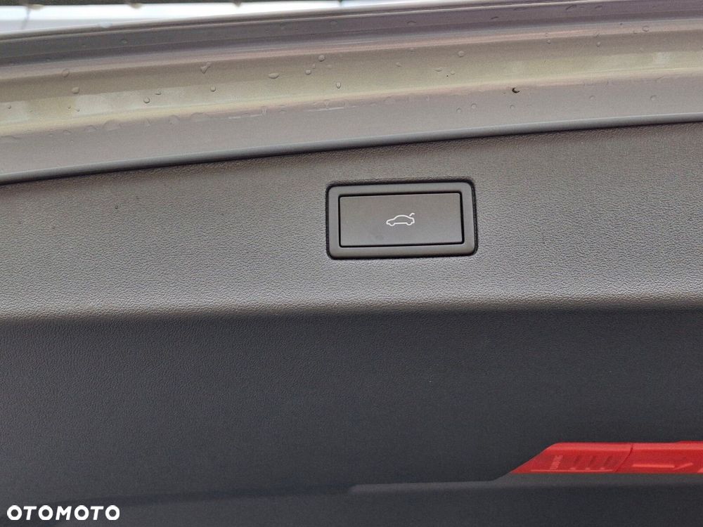 Volkswagen Tiguan - 9