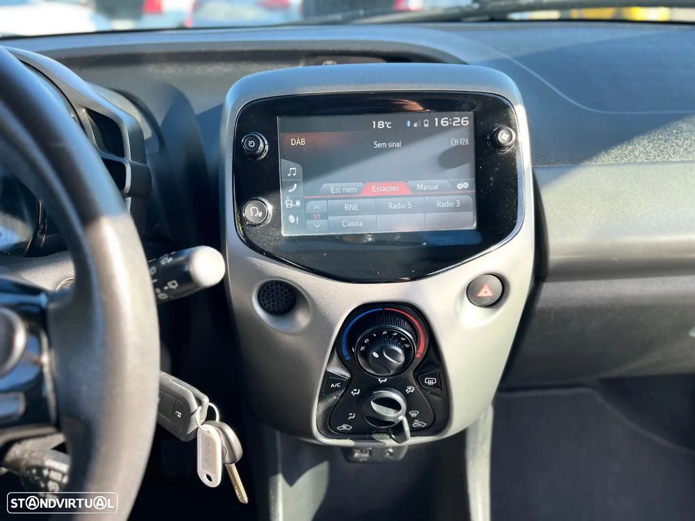 Toyota Aygo x-business - 14