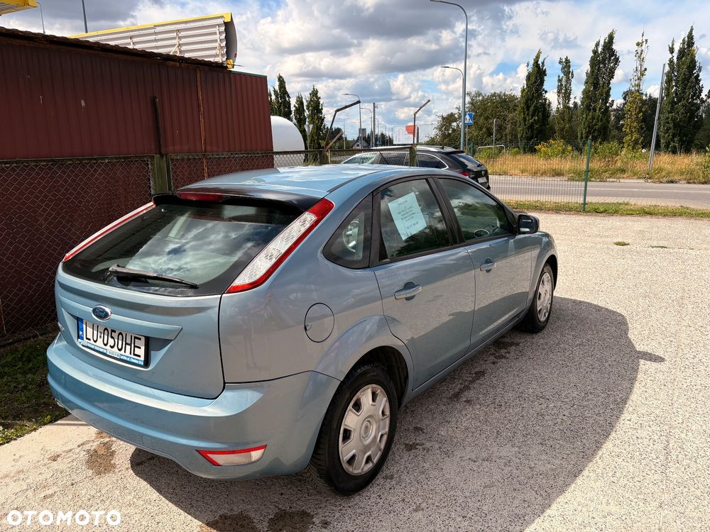 Ford Focus 1.6 Trend - 4