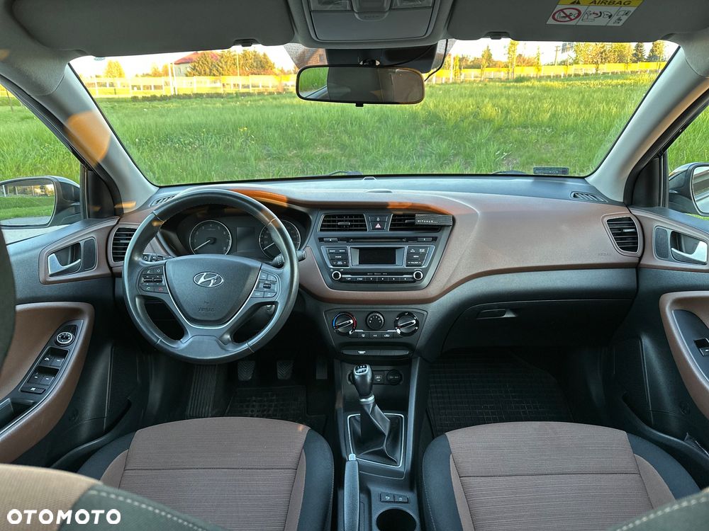 Hyundai i20 1.2 Comfort - 13
