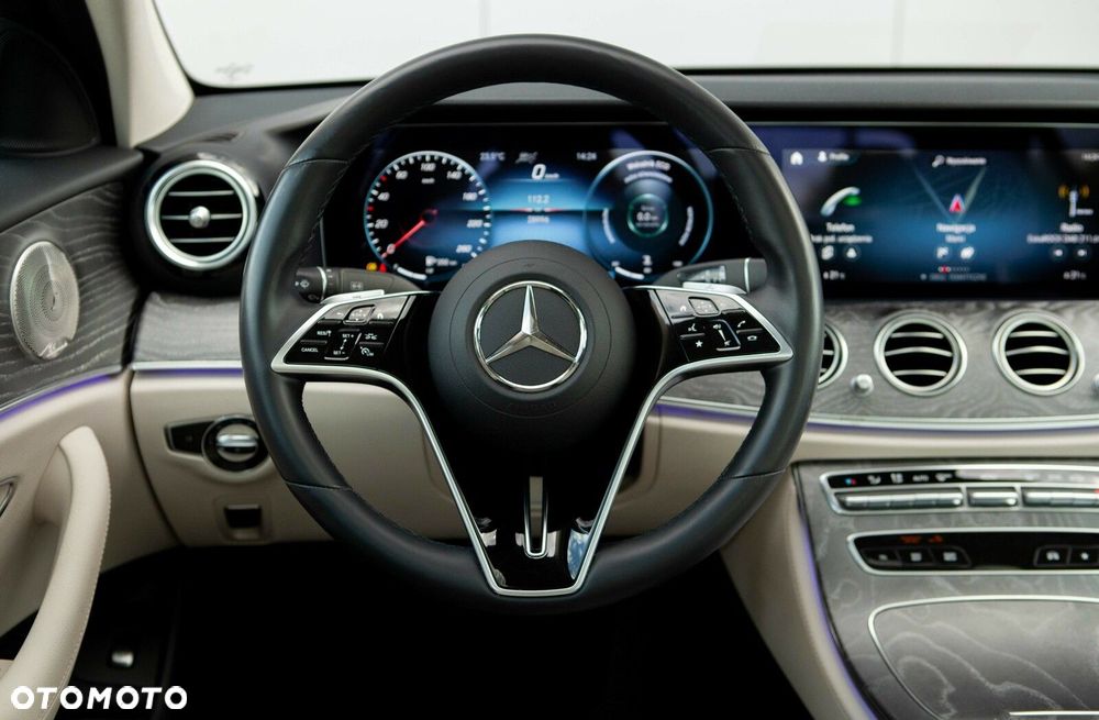 Mercedes-Benz Klasa E - 24
