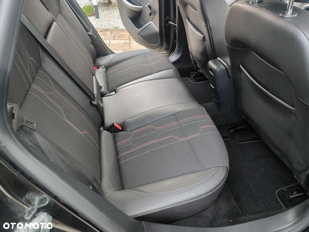 Opel Astra 1.4 Turbo 150 Jahre - 19