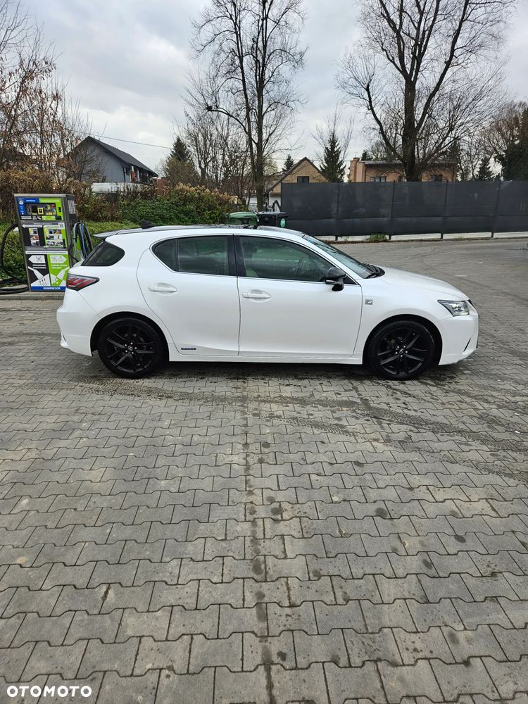 Lexus CT 200h F Sport - 5