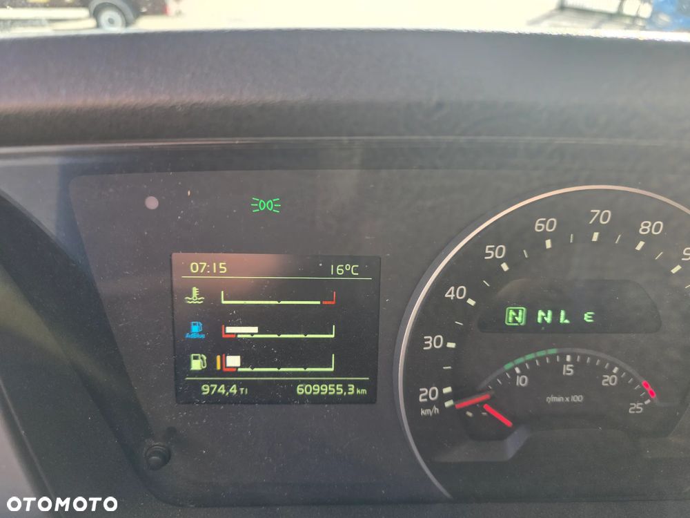 Volvo FH13 540 6X4 60000 KG Z Niemiec 2 szt - 16