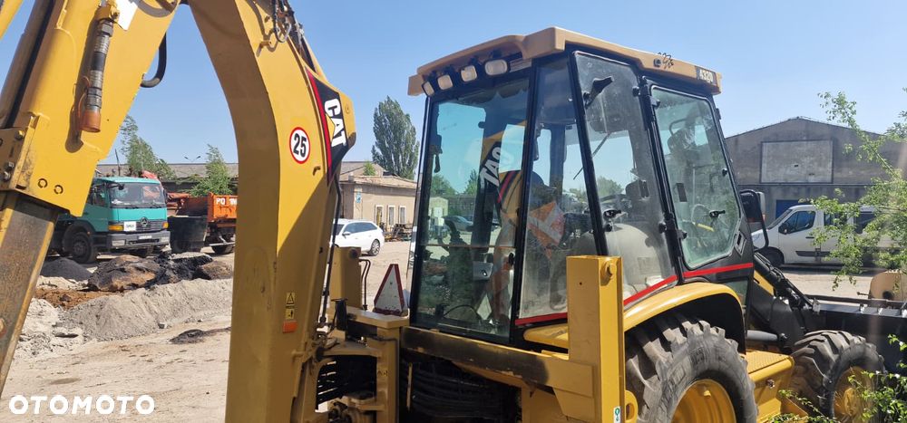 Caterpillar 432D - 10