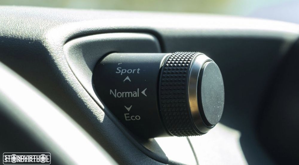 Lexus UX 250h Premium - 9