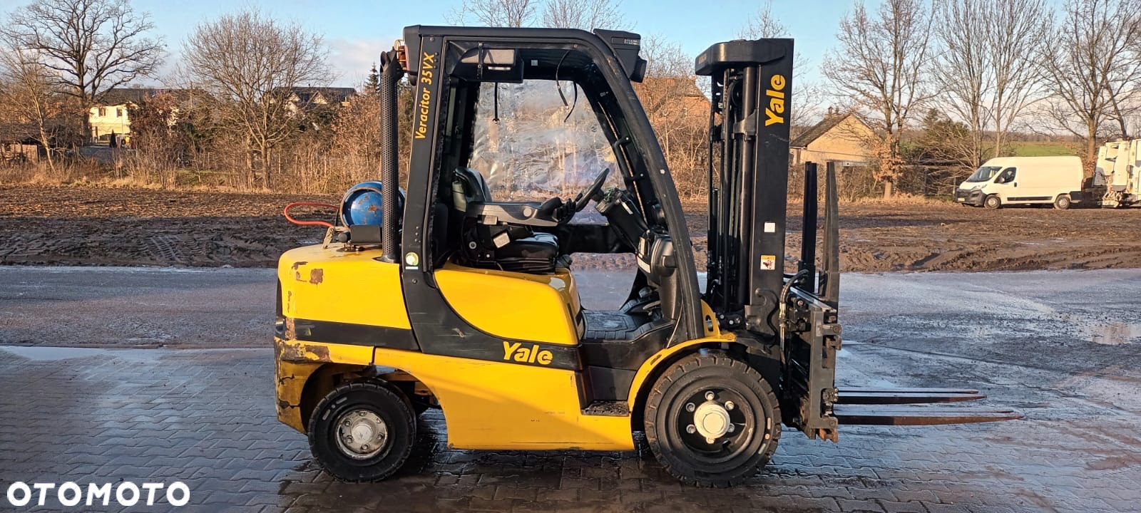 Yale GLP 35 VX - 9