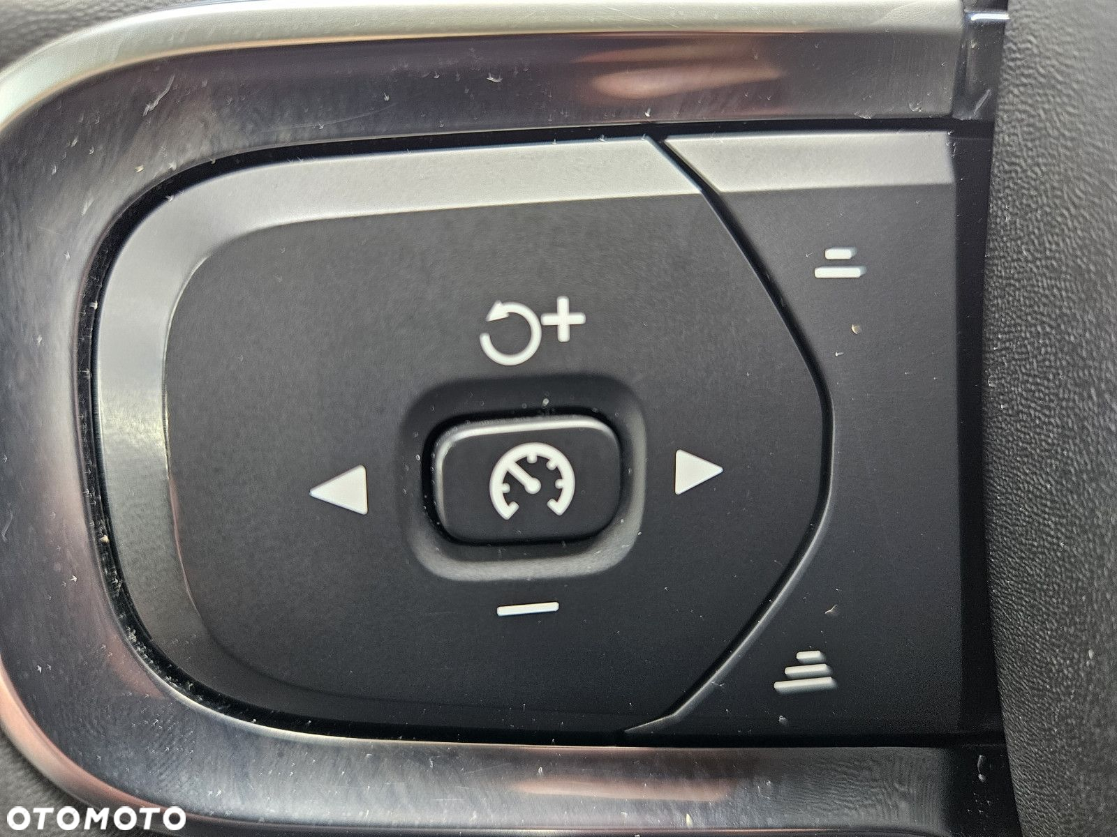 Volvo XC 40 - 23
