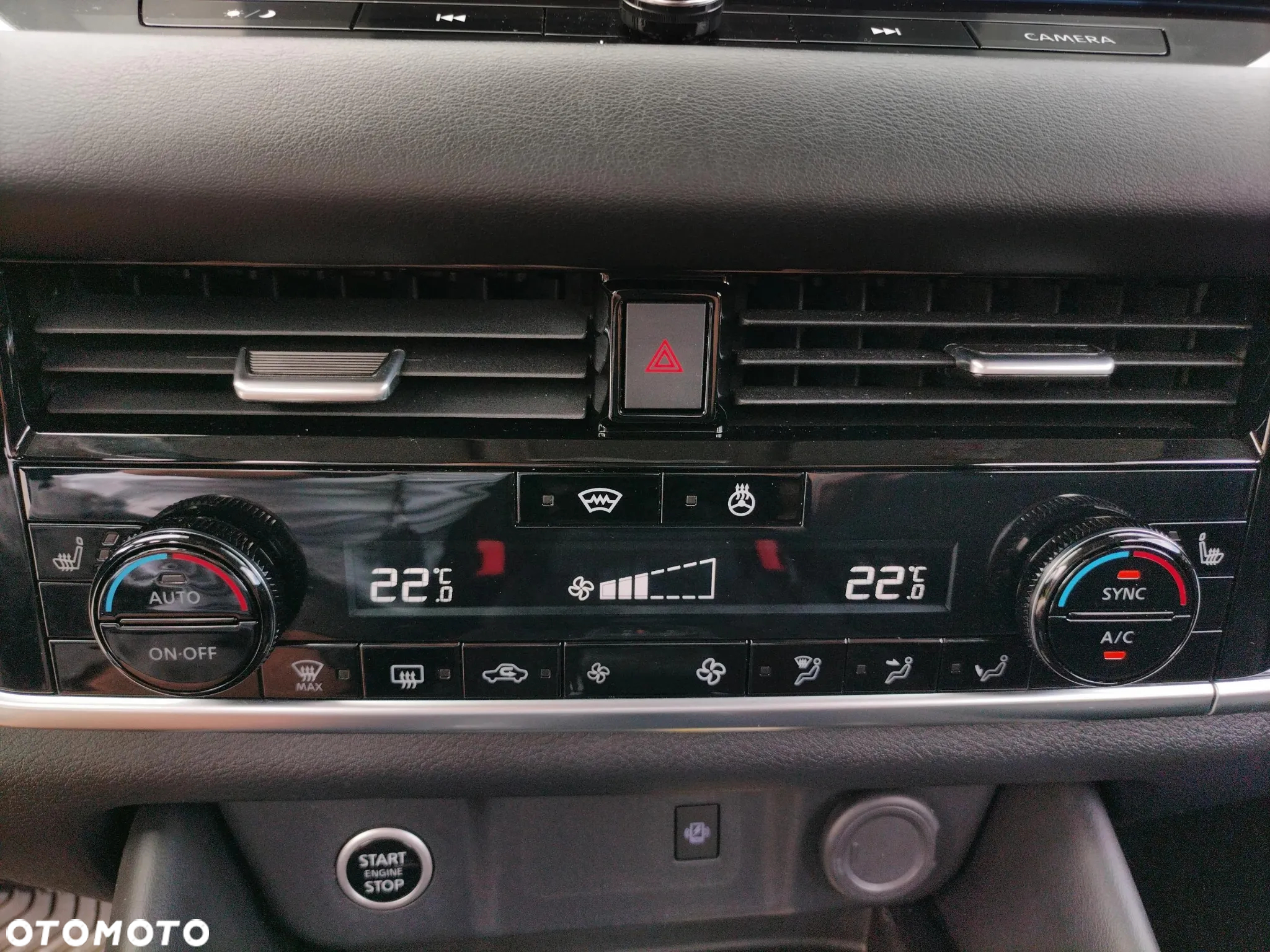 Nissan Qashqai - 14
