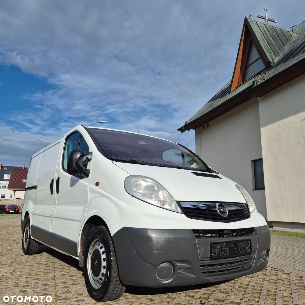Opel Vivaro - 10