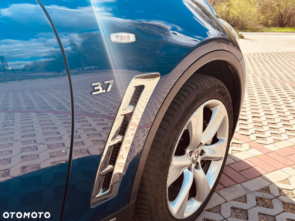 Infiniti Q70 3.7 S Premium - 5
