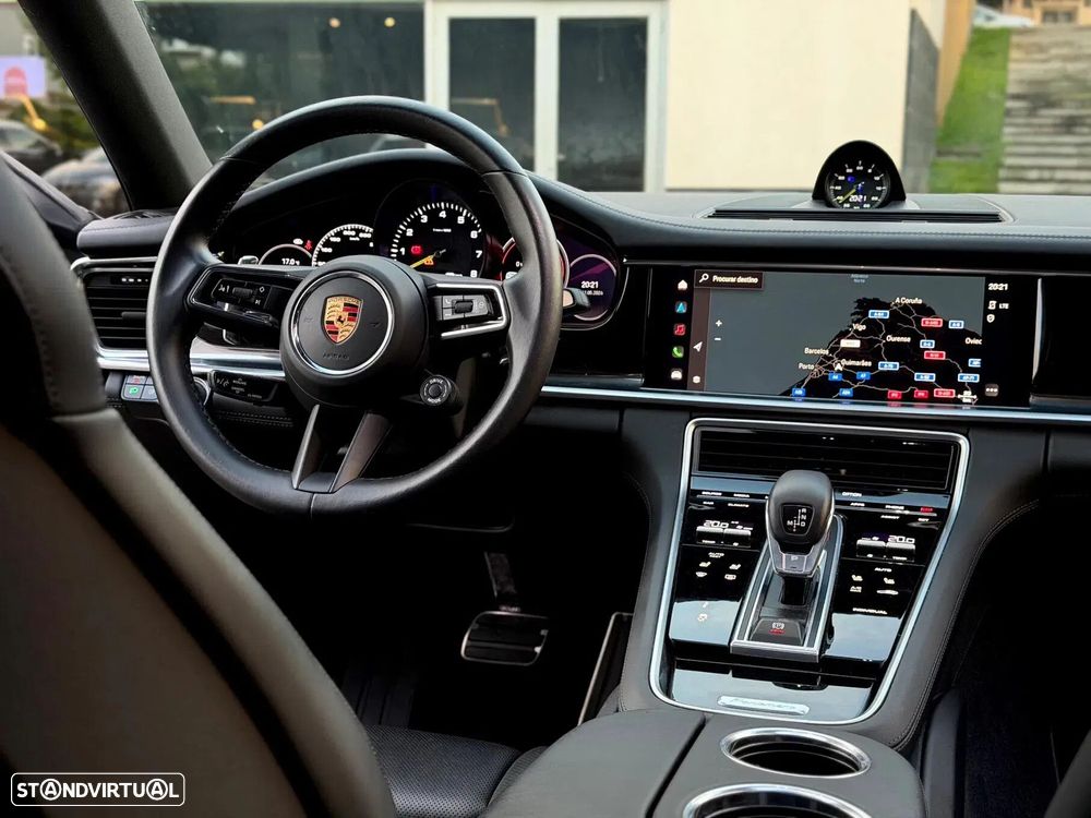 Porsche Panamera 4 E-Hybrid Platinum Edition com PDLS - 35