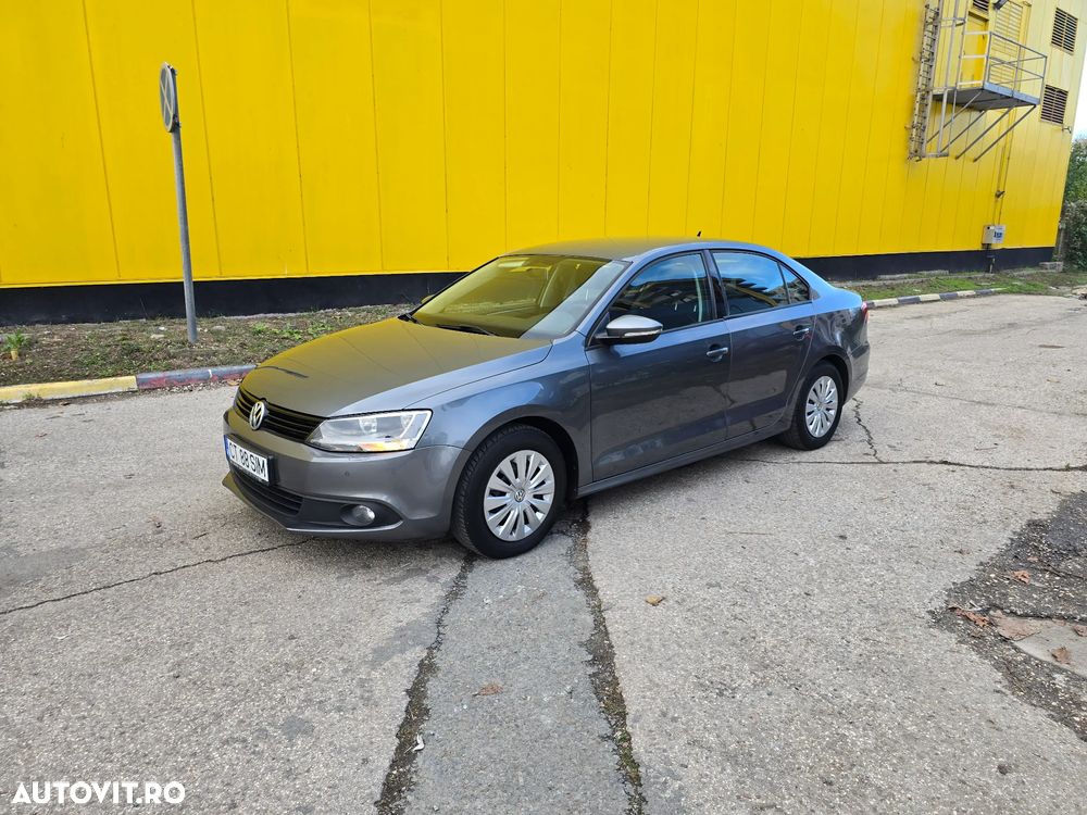 Volkswagen Jetta 1.2 TSI Comfortline - 1