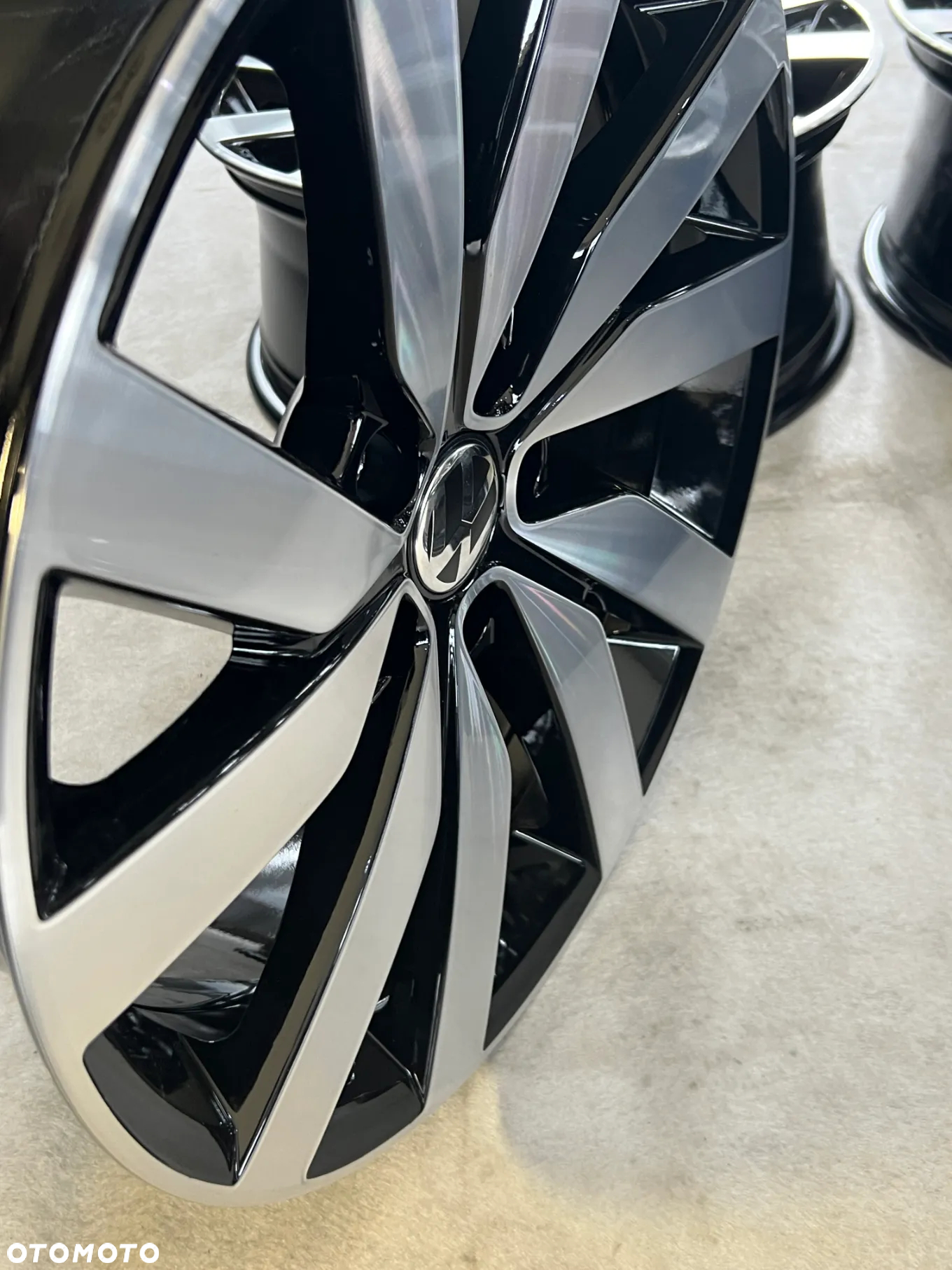 ORYGINALNE FELGI VW SHARAN 18'' IDEALNE - 12