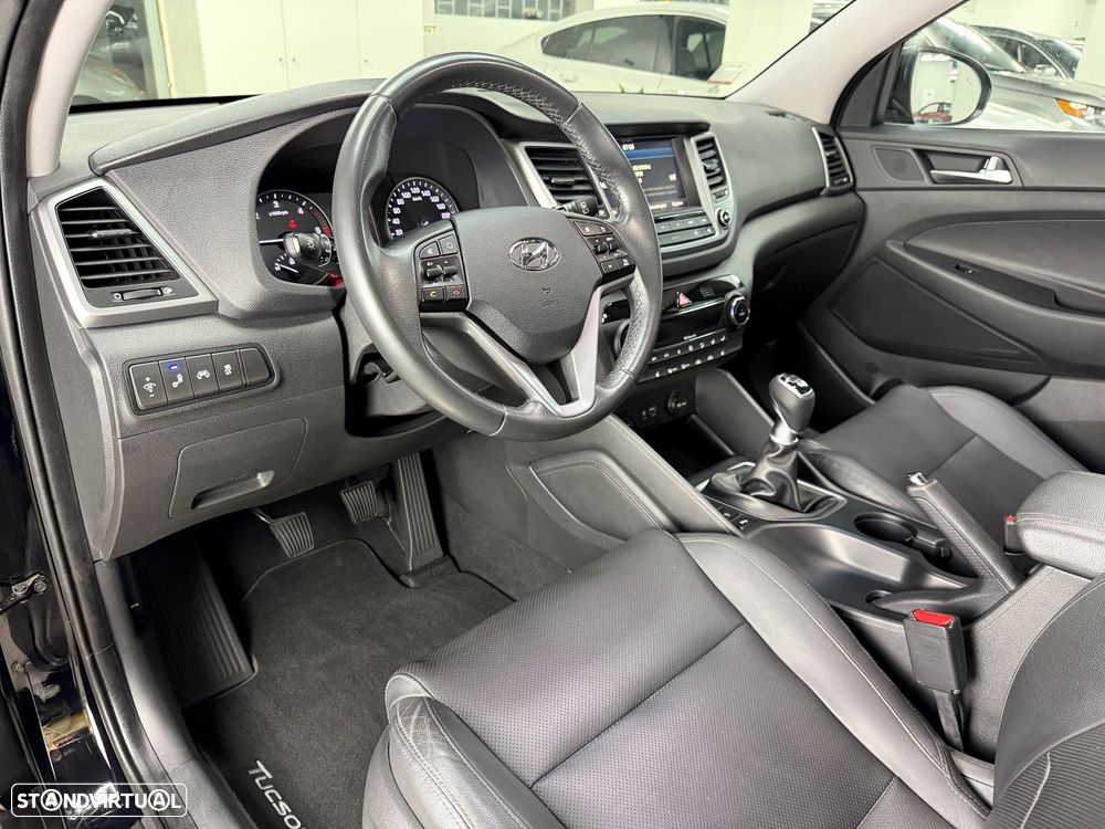Hyundai Tucson 1.7 CRDi Executive - 15