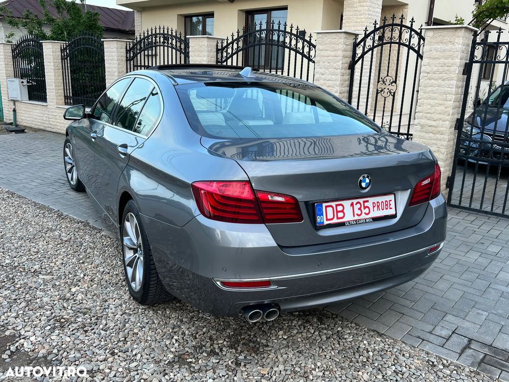 BMW Seria 5 520d Aut. Luxury Line - 2