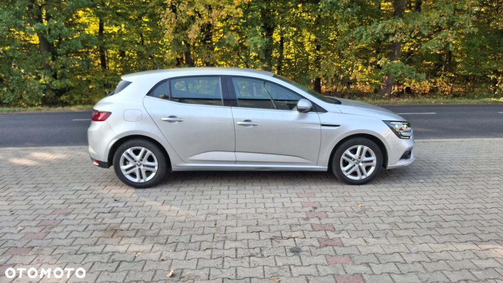 Renault Megane TCe 115 GPF LIMITED - 9