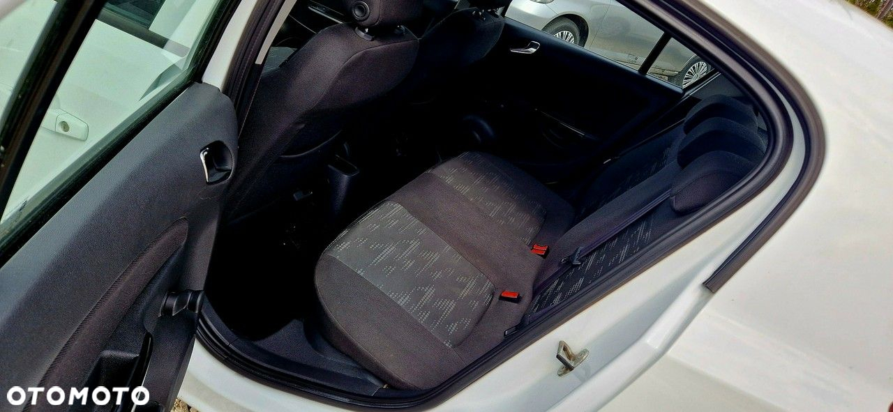Opel Corsa - 18