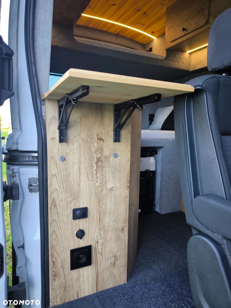 Ford Transit - 30
