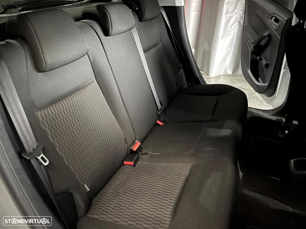 Peugeot 208 1.2 PureTech Style - 10
