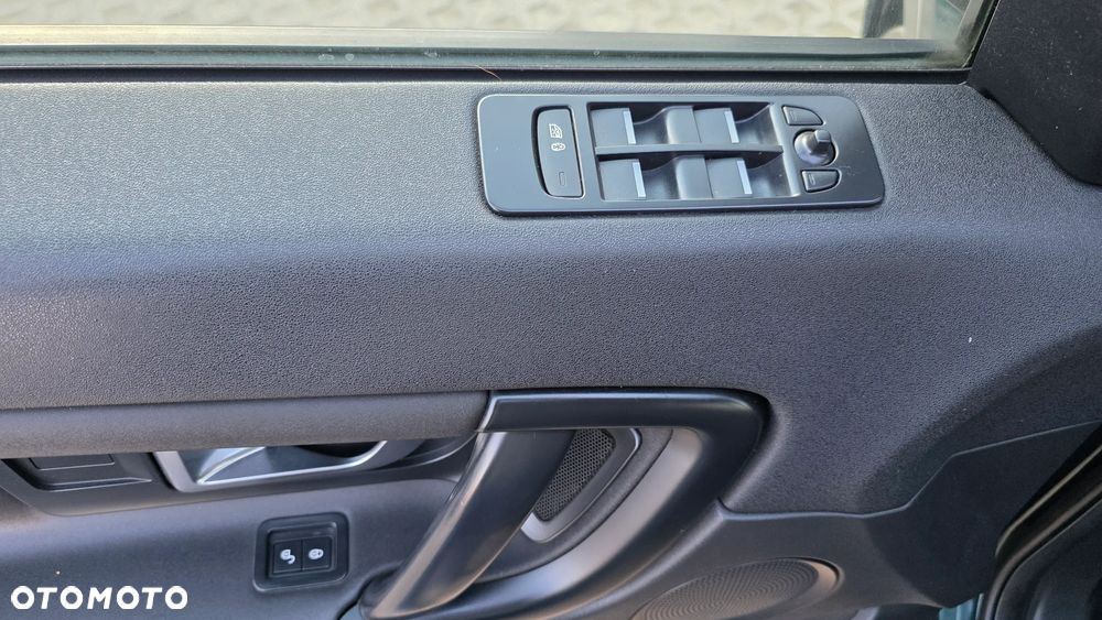 Land Rover Discovery Sport 2.0 TD4 HSE Luxury - 24