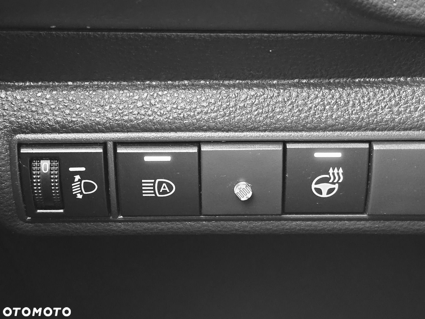 Toyota Corolla - 17