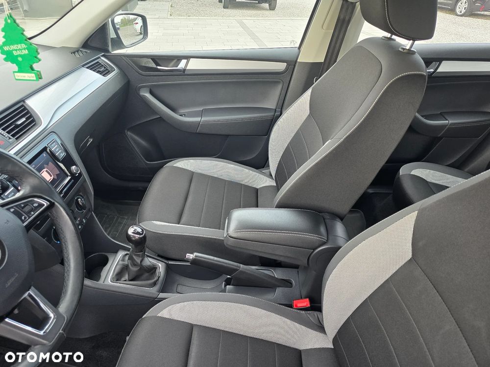 Skoda RAPID - 29
