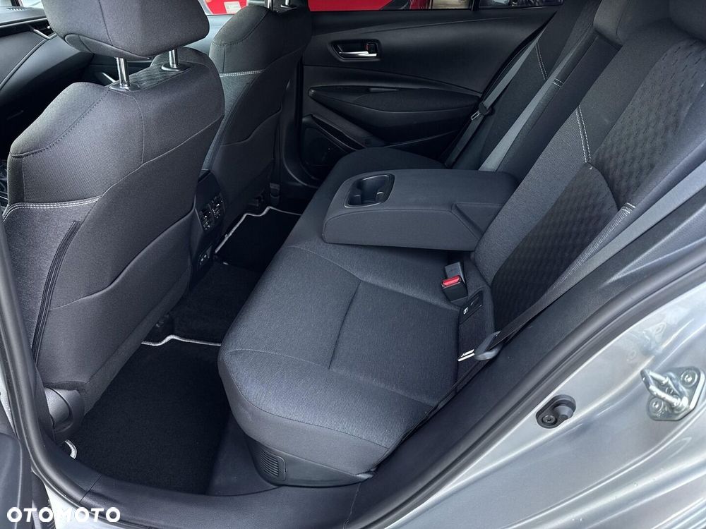 Toyota Corolla 1.8 Hybrid Comfort - 32