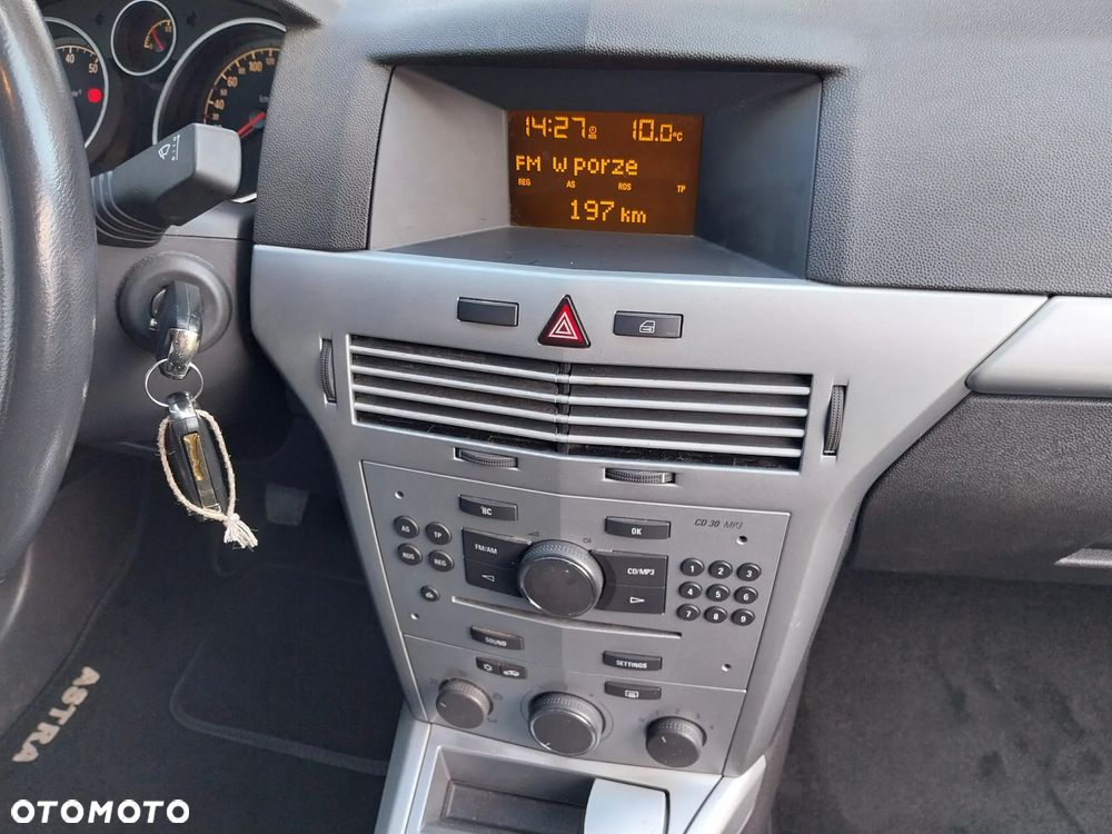 Opel Astra 1.6 Caravan Edition - 20