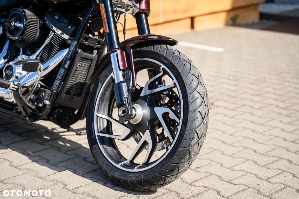 Harley-Davidson Softail Sport Glide - 11