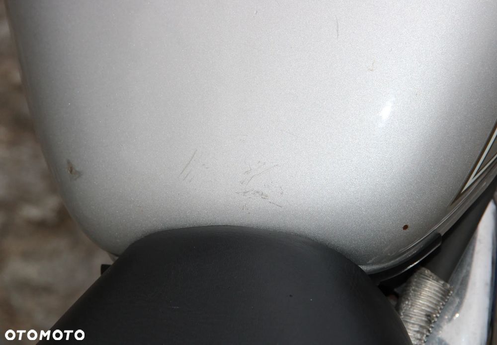 Suzuki Intruder - 16