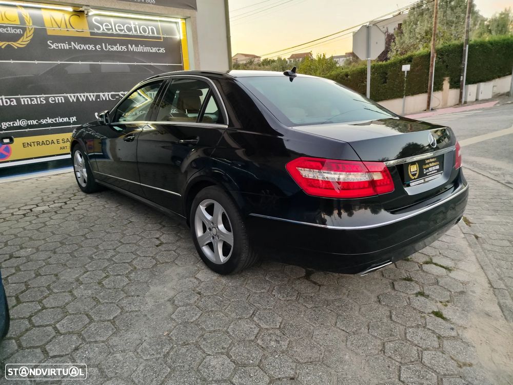 Mercedes-Benz E 300 Bluetec Hybrid Avantgarde - 38