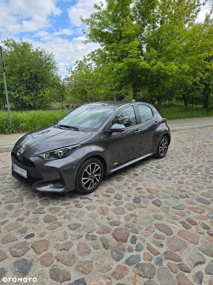 Toyota Yaris 1.0 Premium - 1