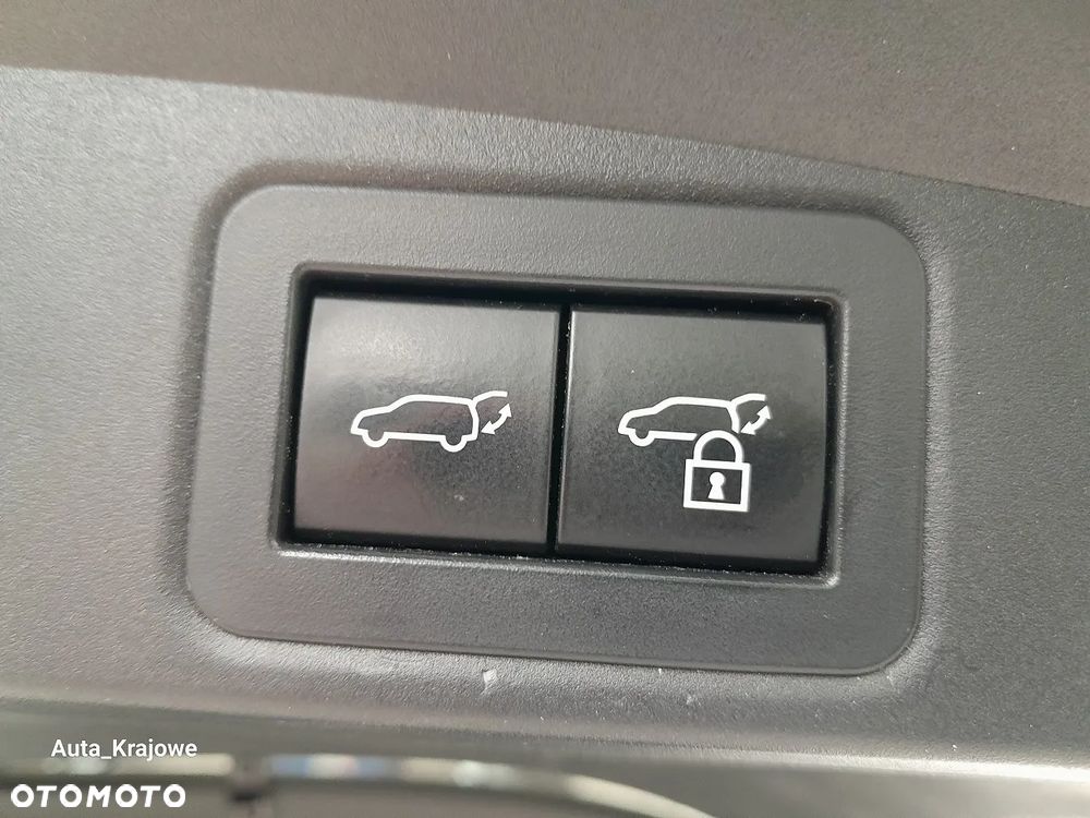 Toyota Corolla 2.0 Hybrid Style - 32