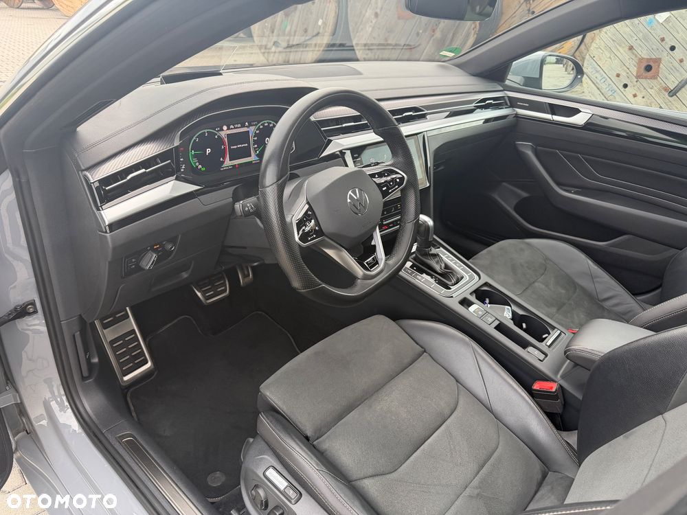 Volkswagen Arteon 2.0 TDI SCR 4Motion DSG R-Line - 16