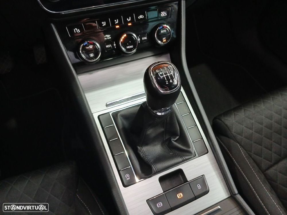 Skoda Superb Break 2.0 TDI Ambition - 22