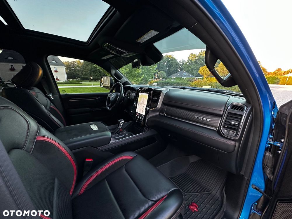 Dodge RAM TRX - 12