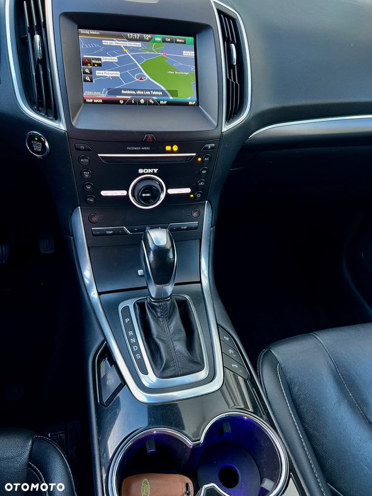 Ford S-Max - 10