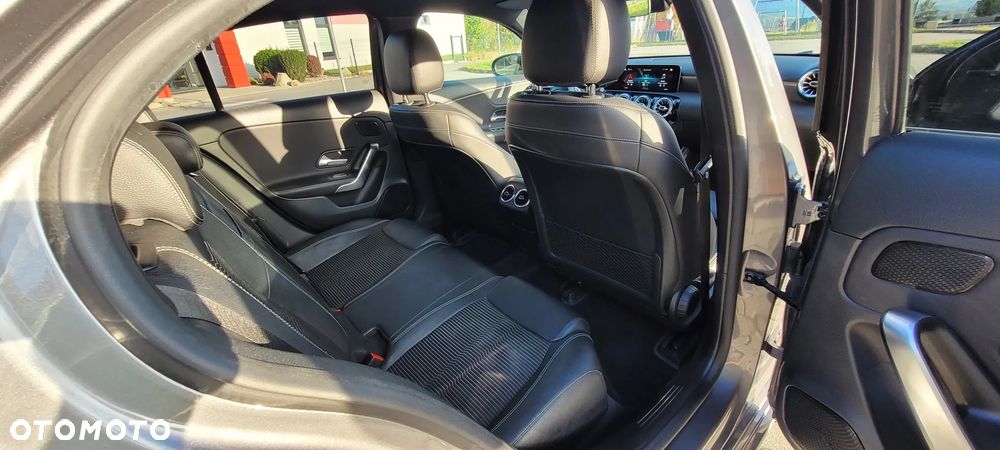 Mercedes-Benz Klasa A 180 d 7G-DCT Progressive - 27