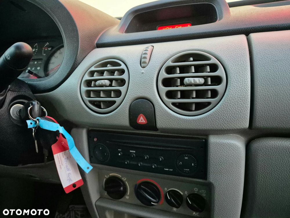 Renault Kangoo 4x4 1.6 16V Limited - 23