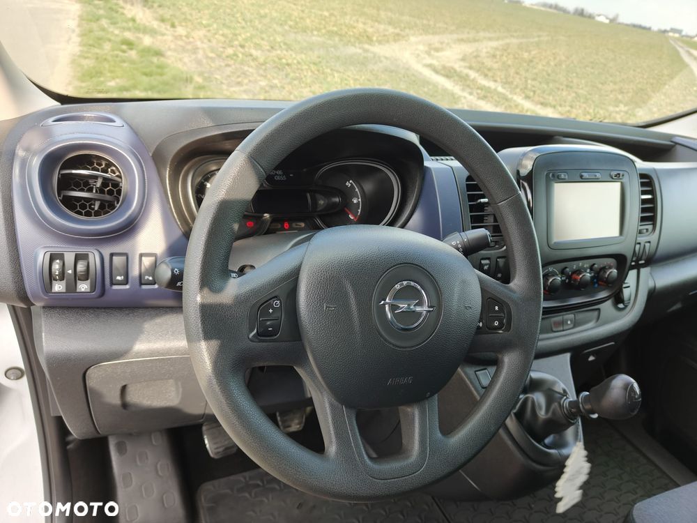 Opel Vivaro - 25